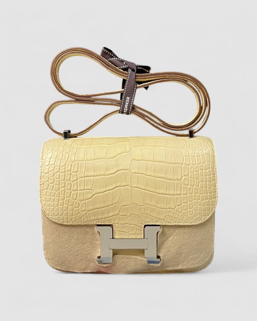 Hermes Constance 18